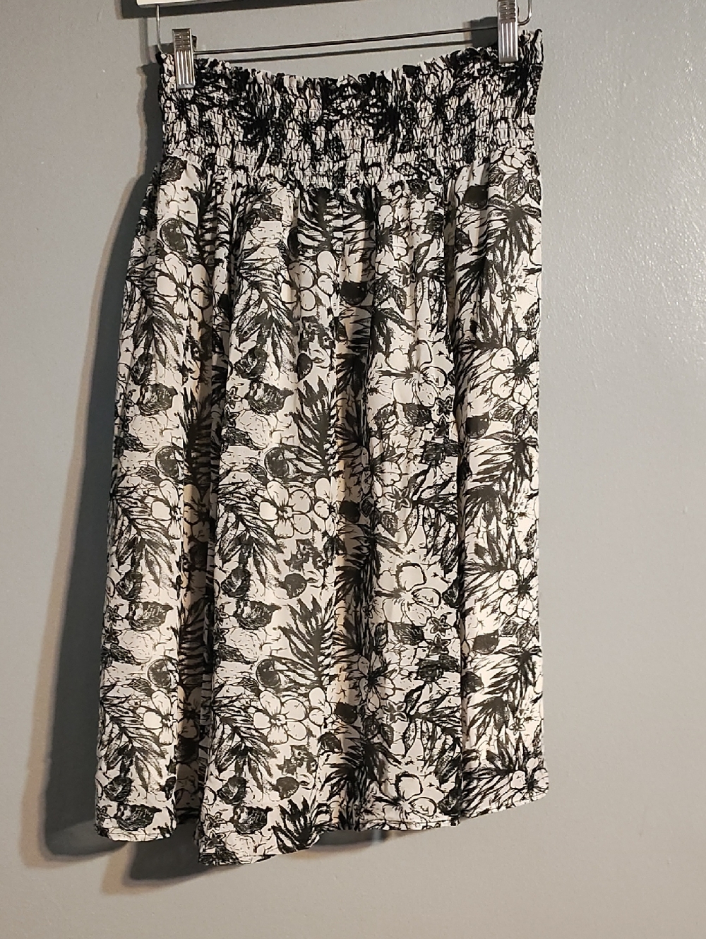 George Black & White Floral Smocked Midi Skirt